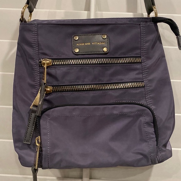 Adrienne Vittadini Crossbody Bag - Picture 1 of 4